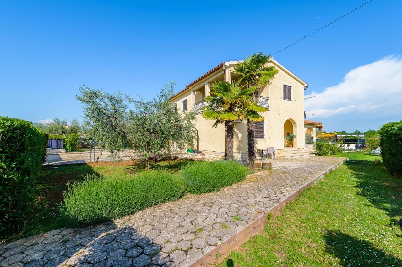 פורץ Apartments Josipa מראה חיצוני תמונה