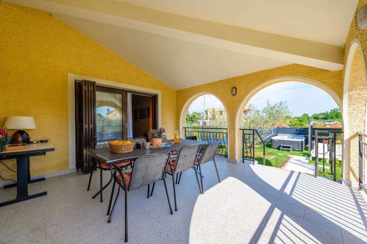 פורץ Apartments Josipa מראה חיצוני תמונה