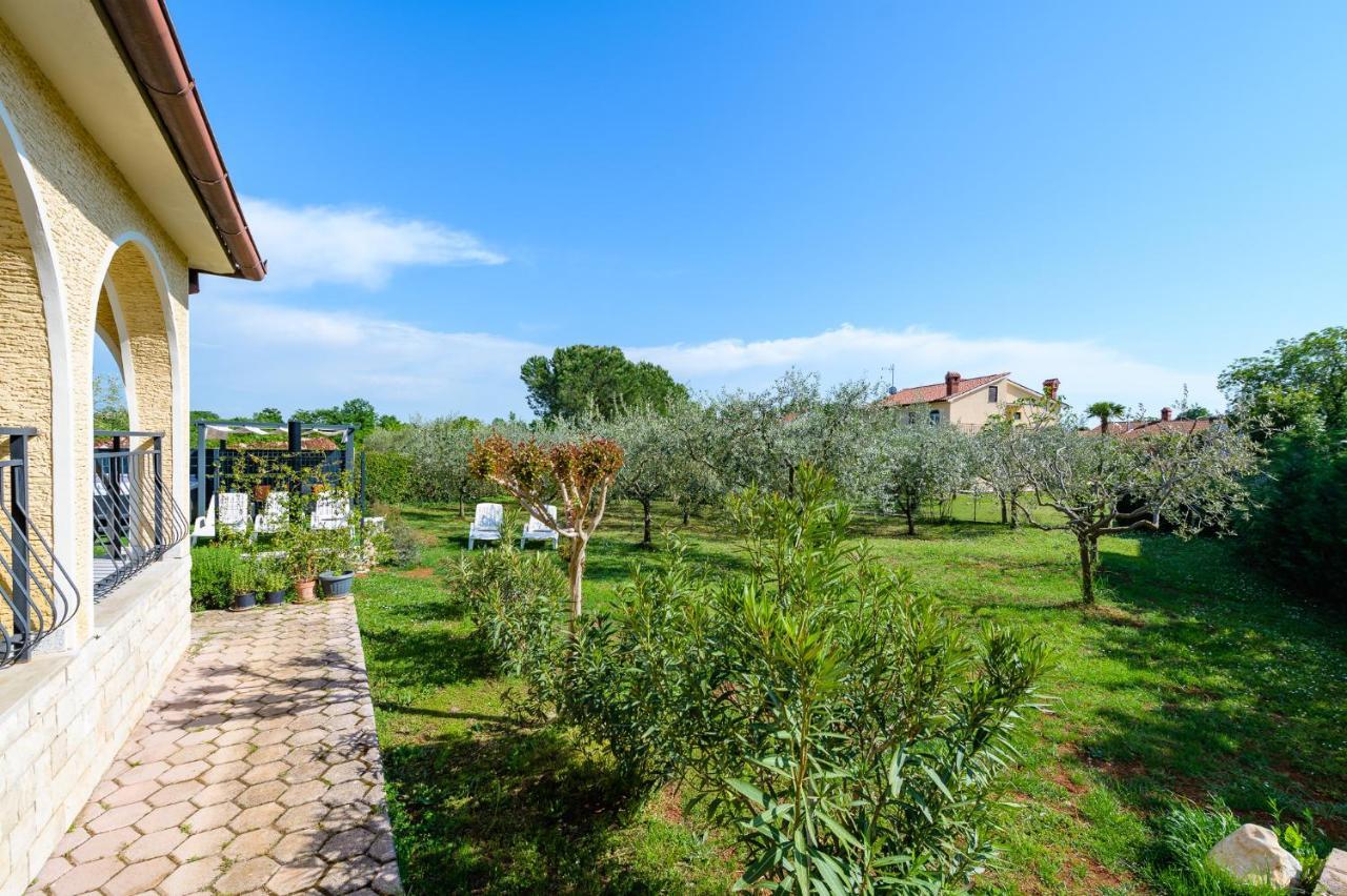 פורץ Apartments Josipa מראה חיצוני תמונה