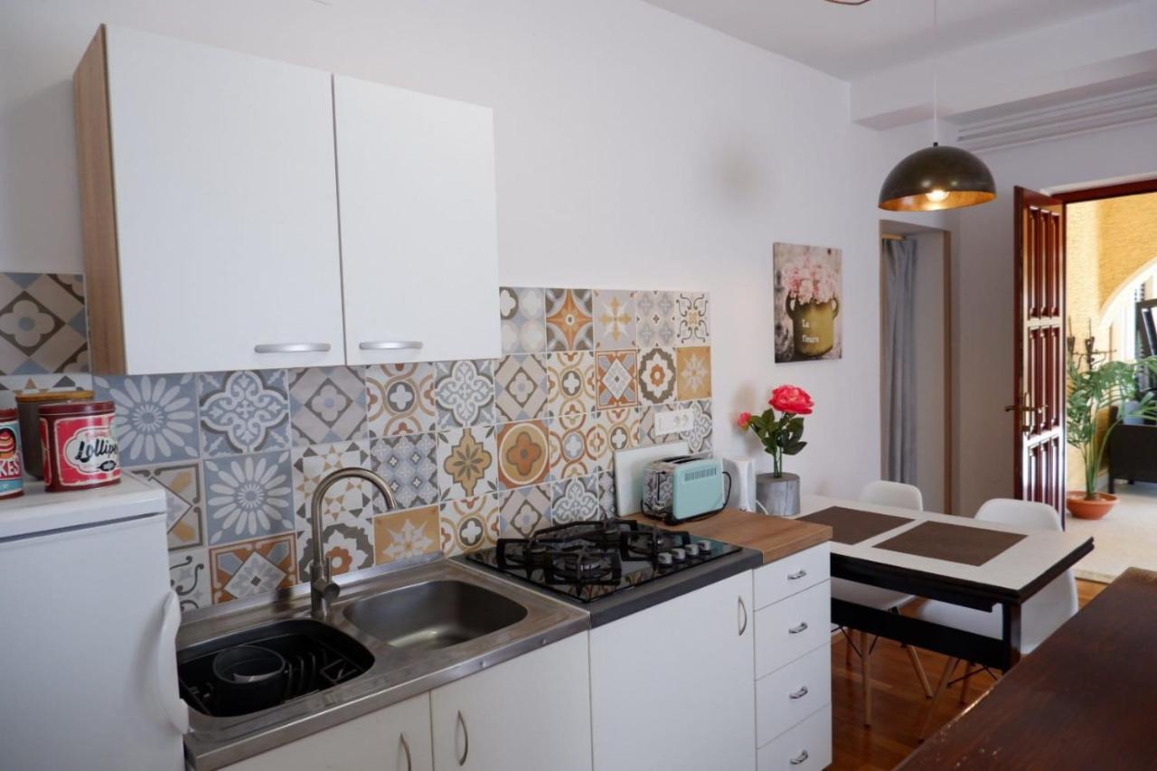 פורץ Apartments Josipa מראה חיצוני תמונה