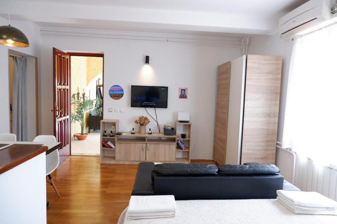 פורץ Apartments Josipa מראה חיצוני תמונה