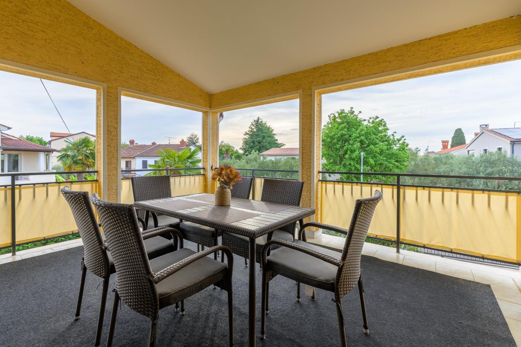 פורץ Apartments Josipa מראה חיצוני תמונה
